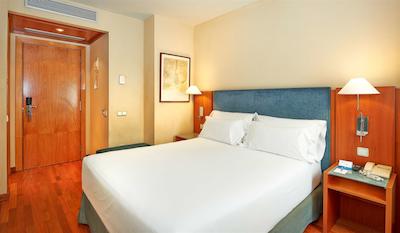 ان اچ بارسلونا سنترو