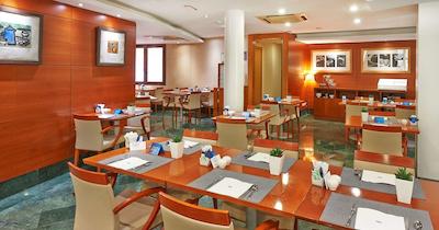 ان اچ بارسلونا سنترو