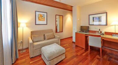 ان اچ بارسلونا سنترو