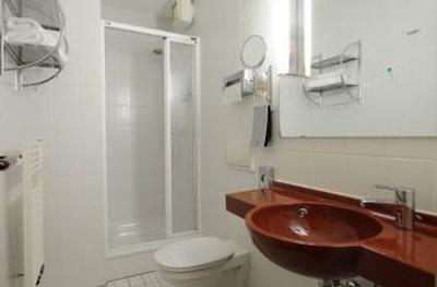 ازیموت هتل نورمبرگ