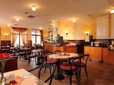 ازیموت هتل نورمبرگ