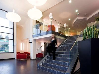 سوئیت نووتل نایس آئروپورت آرناس