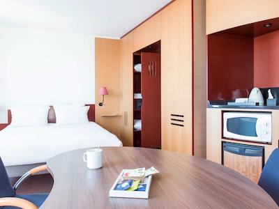 سوئیت نووتل نایس آئروپورت آرناس