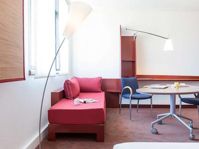 سوئیت نووتل نایس آئروپورت آرناس