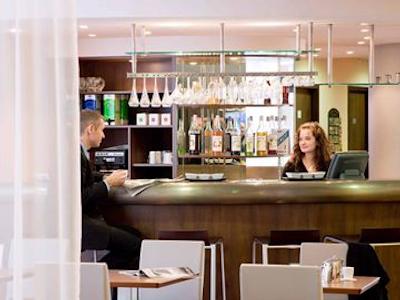 سوئیت نووتل نایس آئروپورت آرناس