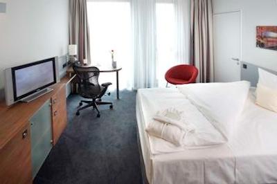 هیلتون گاردن این اشتوتگارت نکارپارک