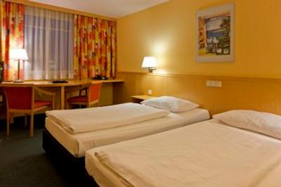 آستریا ترند آناناس