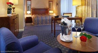 کمپینسکی بریستول