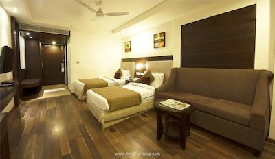 له روی دهلی هتل