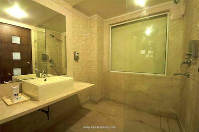 له روی دهلی هتل