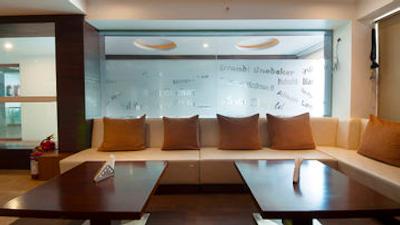 له روی دهلی هتل