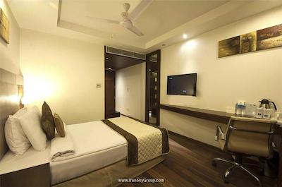 له روی دهلی هتل