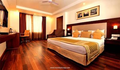 له روی دهلی هتل