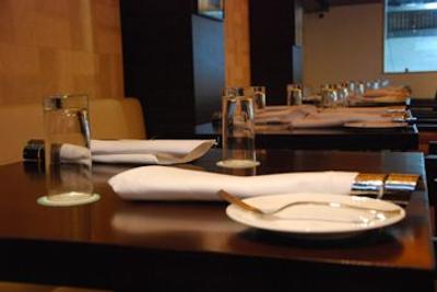 له روی دهلی هتل