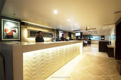 له روی دهلی هتل