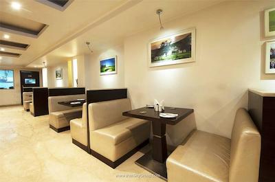 له روی دهلی هتل