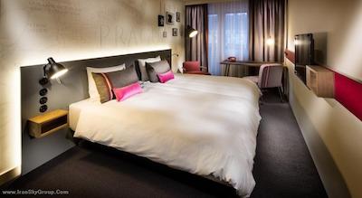 پنتاهتل پراگ