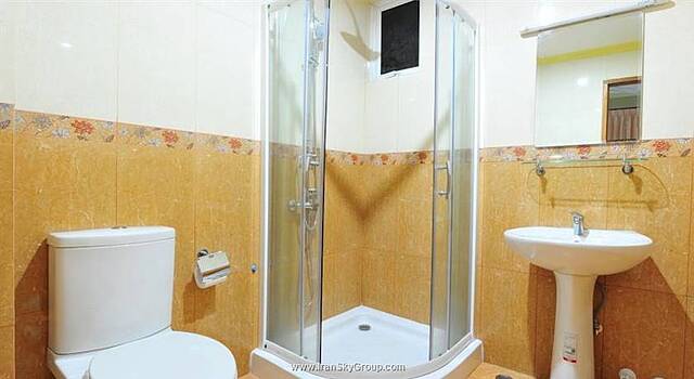 هتل یوی این