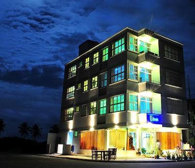 هتل یوی این