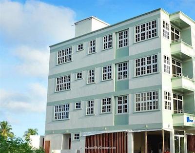 هتل یوی این