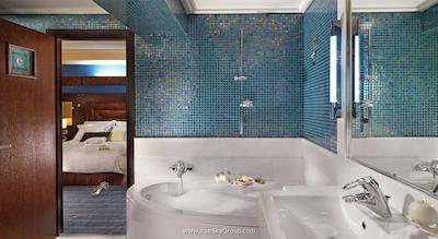 کرون پلازا آتن سیتی سنتر