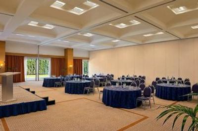 هیلتون ایرپورت