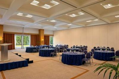 هیلتون ایرپورت