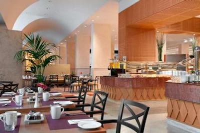 هیلتون ایرپورت