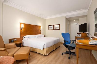 هیلتون ایرپورت