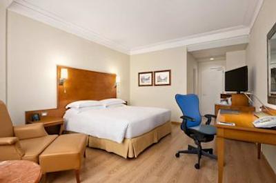 هیلتون ایرپورت