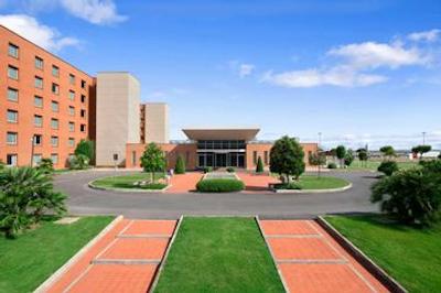 هیلتون گاردن این رم ایرپورت