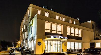 گلف-هتل