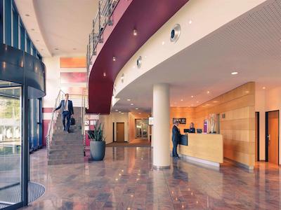 مرکور هتل دوسلدورف سیسترن