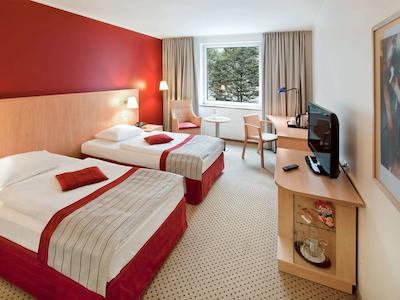 مرکور هتل دوسلدورف سیسترن