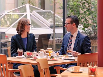 مرکور هتل دوسلدورف سیسترن