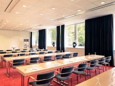 مرکور هتل دوسلدورف سیسترن