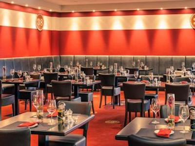 مرکور هتل دوسلدورف سیسترن