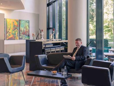 مرکور هتل دوسلدورف سیسترن