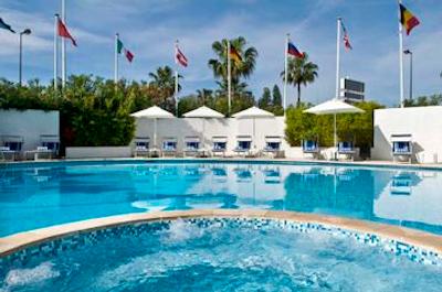 پارک این بای رادیسون نایس ایرپورت