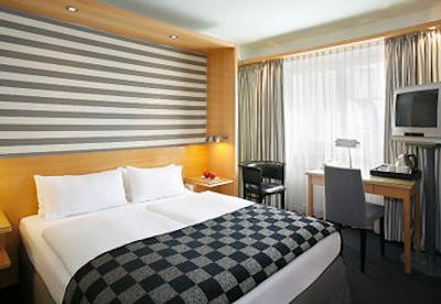 هالیدی این وین سیتی