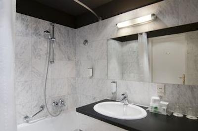 هالیدی این وین سیتی