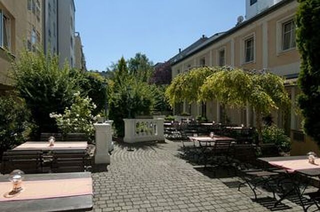 هالیدی این وین سیتی
