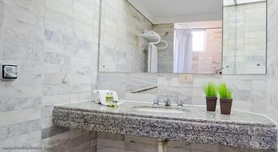 اسلاویرو اسلیم سنترو