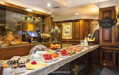 ایزان اونیو لوئیس