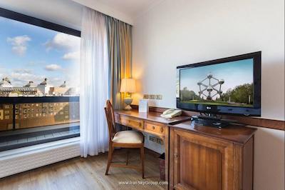 ایزان اونیو لوئیس