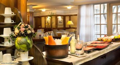 ایزان اونیو لوئیس