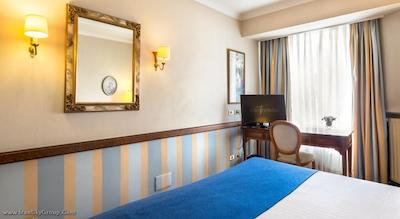 ایزان اونیو لوئیس