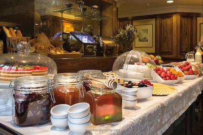 ایزان اونیو لوئیس