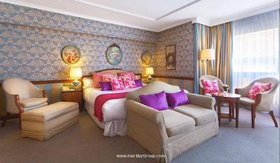 ایزان اونیو لوئیس