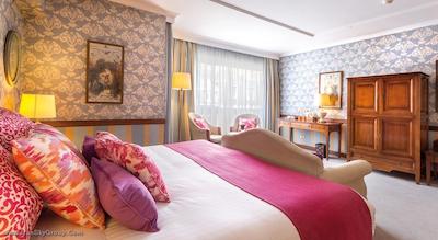 ایزان اونیو لوئیس